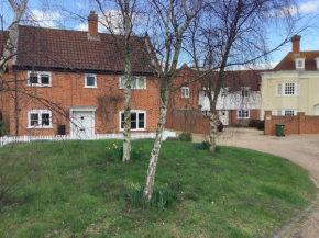 Peaceful house ideal for dogs lovely location